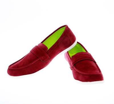 

Demyra Boys, Maroon