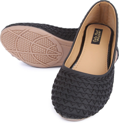 

CUTE FEET Black Color Hand Weaved Bellys For Women(Black