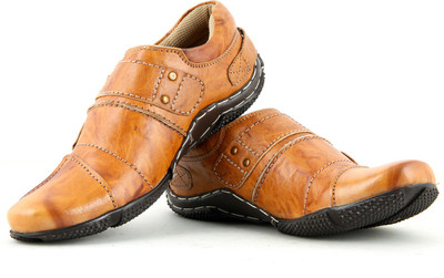 

DeVEE Rigby's Reigns Rado Tan Casuals For Men(Tan
