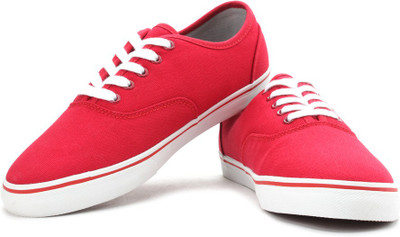 

United Colors of Benetton Men Sneakers For Men(Red, 903