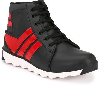 Braavosi Sneakers, Outdoors