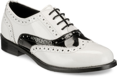 

Hats Off Accessories Brogue Lifestyle Shoes Corporate Casuals For Women(Black, White