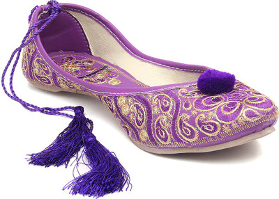 

Paduki Ethnic Mojaris For Women(Blue