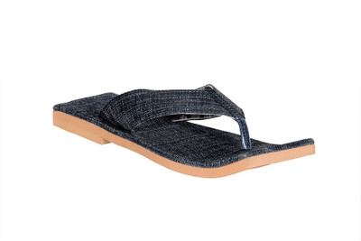 

Panahi Boys, Grey