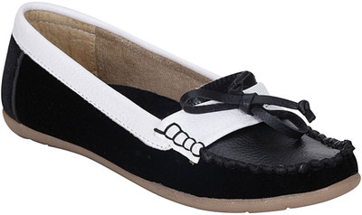 

Mappy Gudiya Loafers For Women(White, Black