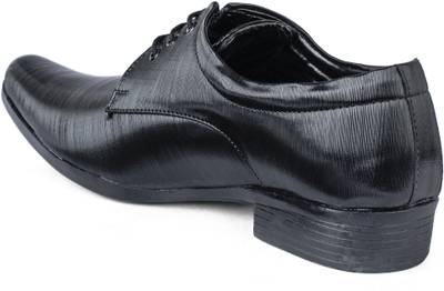 Baaj Lace Up
