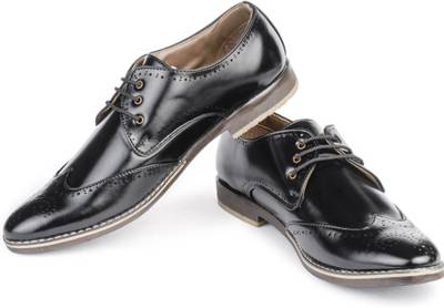 Baaj Lace Up