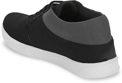 Kaneggye Sneakers