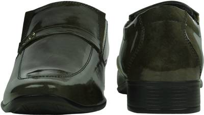 Tufli Slip On