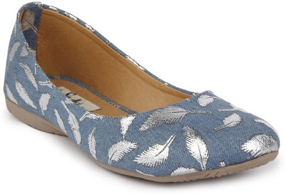 

Sindhi Footwear Bellies For Women(Silver)