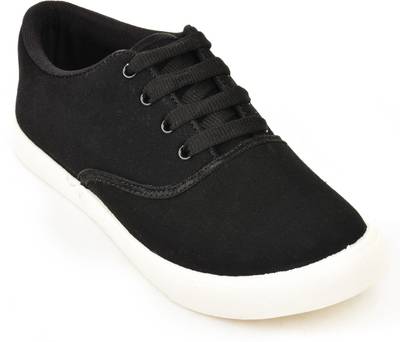 Navchetan Sneakers