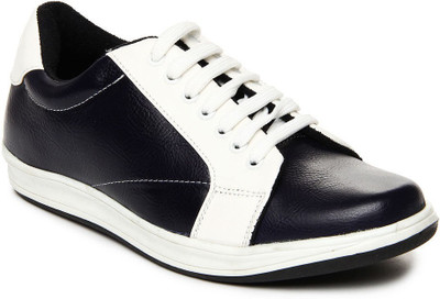 

Liverpool FC Lifestyle Footwear Casual Shoes For Men(Blue, White