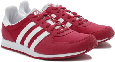 

ADIDAS Adistar Racer W Casual Shoes For Women(White, Pink, Redbea;runwht