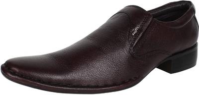 Tufli Slip On