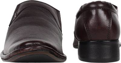 Tufli Slip On