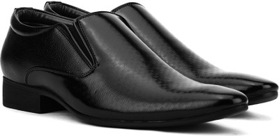 

Bata BARRY Slip On Shoes For Men(Black