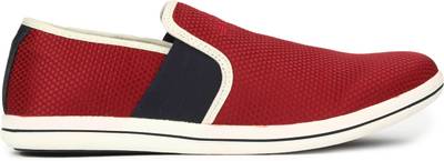 Spunk Dart Sneakers