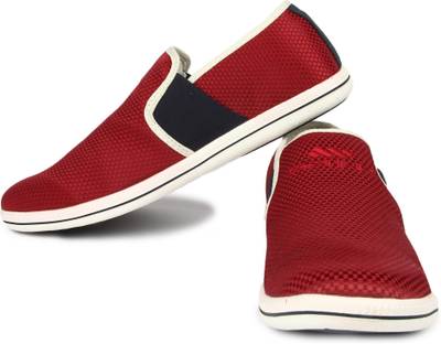 Spunk Dart Sneakers