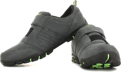 

Sparx SM-208 Running Shoes For Men(Grey)