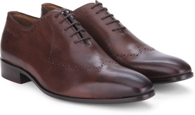 

Hush Puppies By Bata ONE PIECE PERFO Lace Up Shoes For Men(Brown