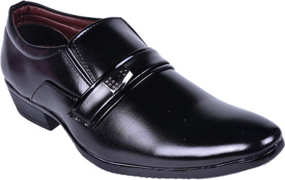 

Kadmay Slip On For Men(Black