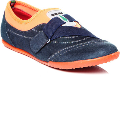 Trilokani Trendy Casual Shoes For Women(Black)