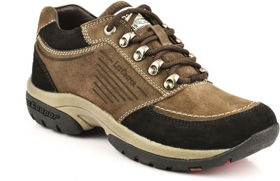 Lee Cooper Men Outdoor Shoes For Men(Olive)