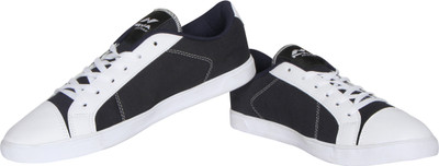 

Nivia Cruz Sneakers For Men(White, Blue