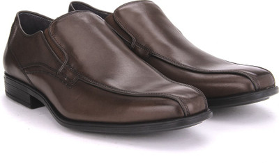 

Hush Puppies By Bata CARTER MADDOW Slip On Shoes For Men(Brown, Red