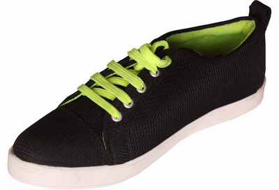 

Michel Boys, Black
