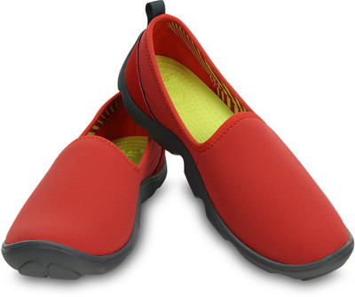 

Crocs Casuals For Women(Red, Flame/charcoal