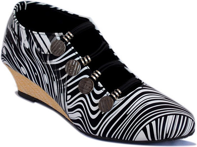 

Myra Party Wear Bellies For Women(Black, White), Zebra