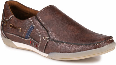 

Mactree London Edge Casual Shoes For Men(Brown, Blue