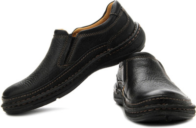 

Clarks Nature Easy Genuine Leather Slip On Shoes For Men(Black, Black leathe