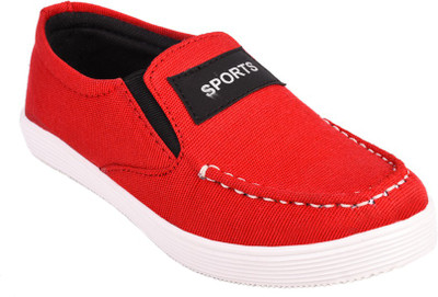 

Trilokani Boys, Red