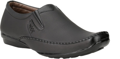 

Mactree Demon Slip On Shoes For Men(Black)