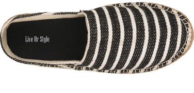 

Live Ur Style LUS-ESPA 19 Casuals For Men(Black, White, Black & white stripes