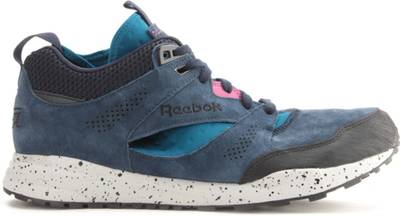 Reebok VENTILATOR MID BOOT Men Sneakers