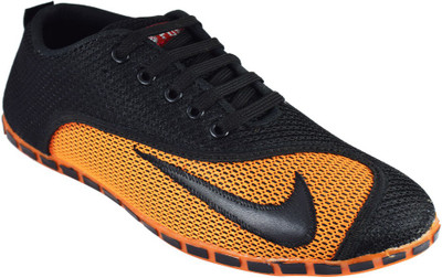 

Oxhox Boys, Black