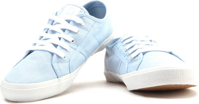 

United Colors of Benetton Men Sneakers For Men(Blue, 904