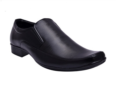 

Sir Corbett Beat Slip On For Men(Black)