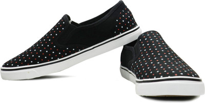 

Fast Trax Scoop Walking Shoes For Women(Black, Navy, Red, White