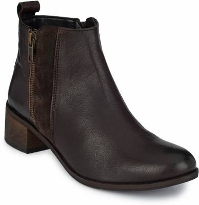 Delize Slip On