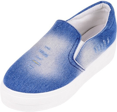 

Berry Purple Slip On Sneakers For Women(Blue