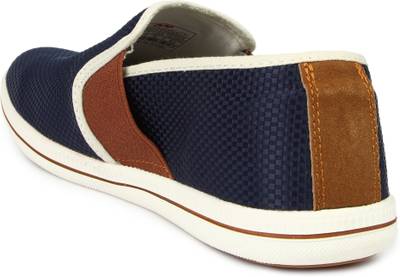 Spunk Dart Sneakers
