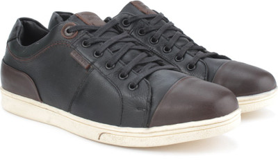 

Levi's Wharton Toe Cap Men Sneakers For Men(Black, Grey