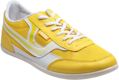 

F22 Yellow White Lace Up For Men Casual Shoes For Men(Yellow, White)