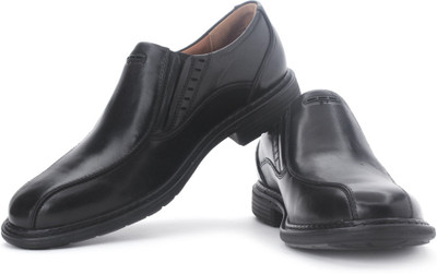 

Clarks Un Slip Genuine Leather Slip On Shoes For Men(Black, Black leathe