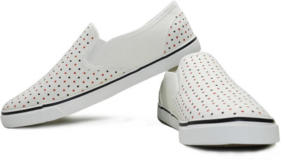 

Fast Trax Scoop Casuals For Women(Black, Navy, Red, White