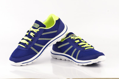 

Lee Cooper Men Sneakers For Men(Blue)